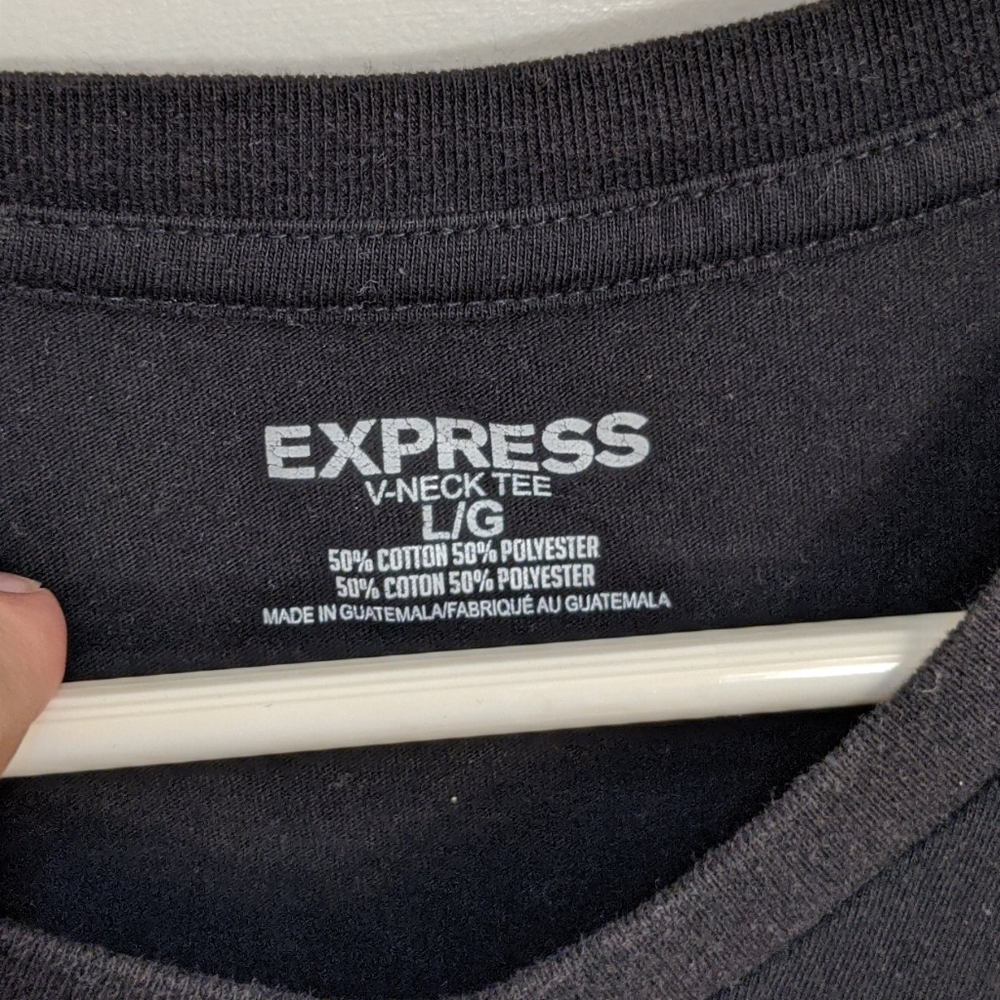 Express Tshirt - Picture 2 of 3